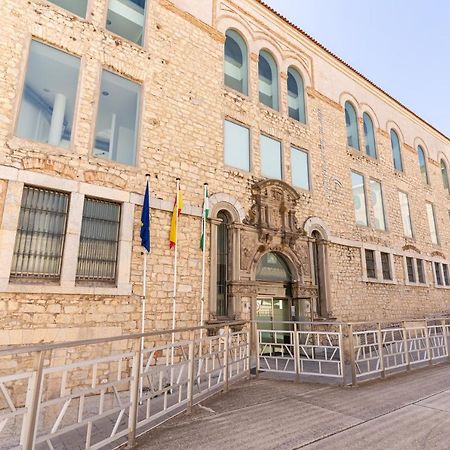 Albergue Inturjoven Jaen Hostel Exterior photo