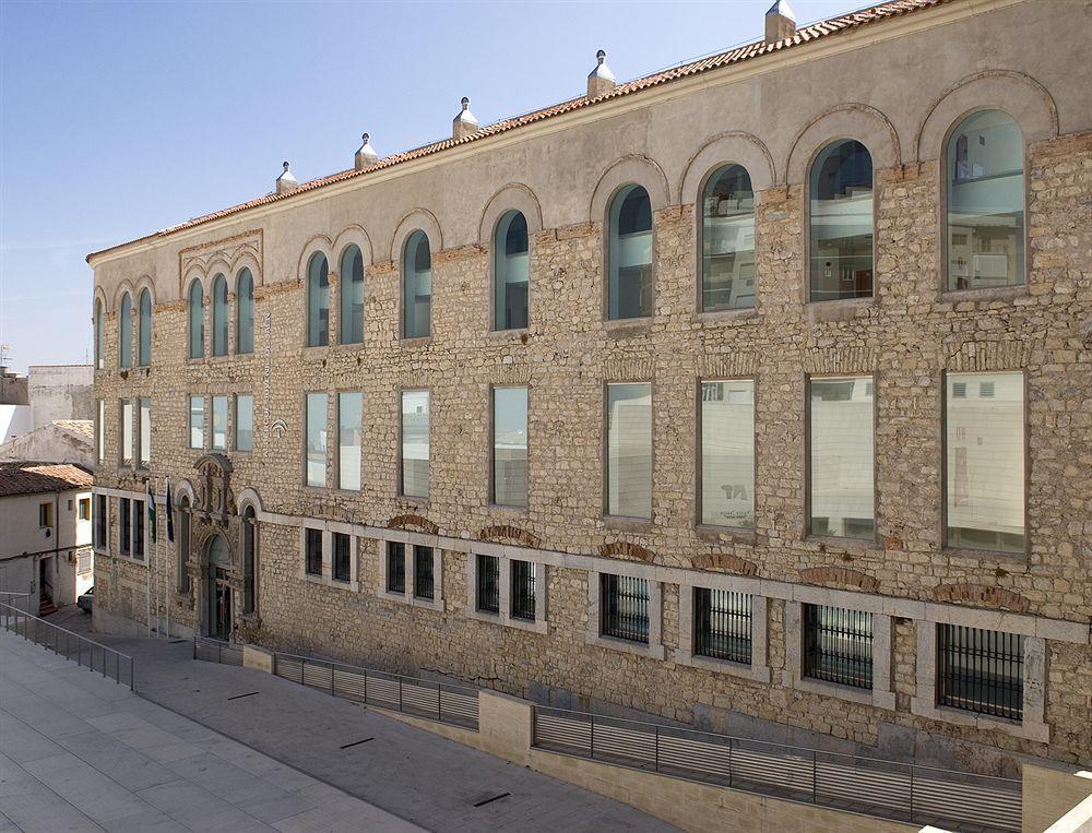 Albergue Inturjoven Jaen Hostel Exterior photo